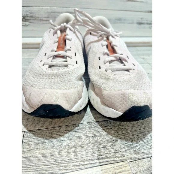 Nike sneakers Revolution 5 Womens Size 6Youth Pink White Black - Picture 4 of 9